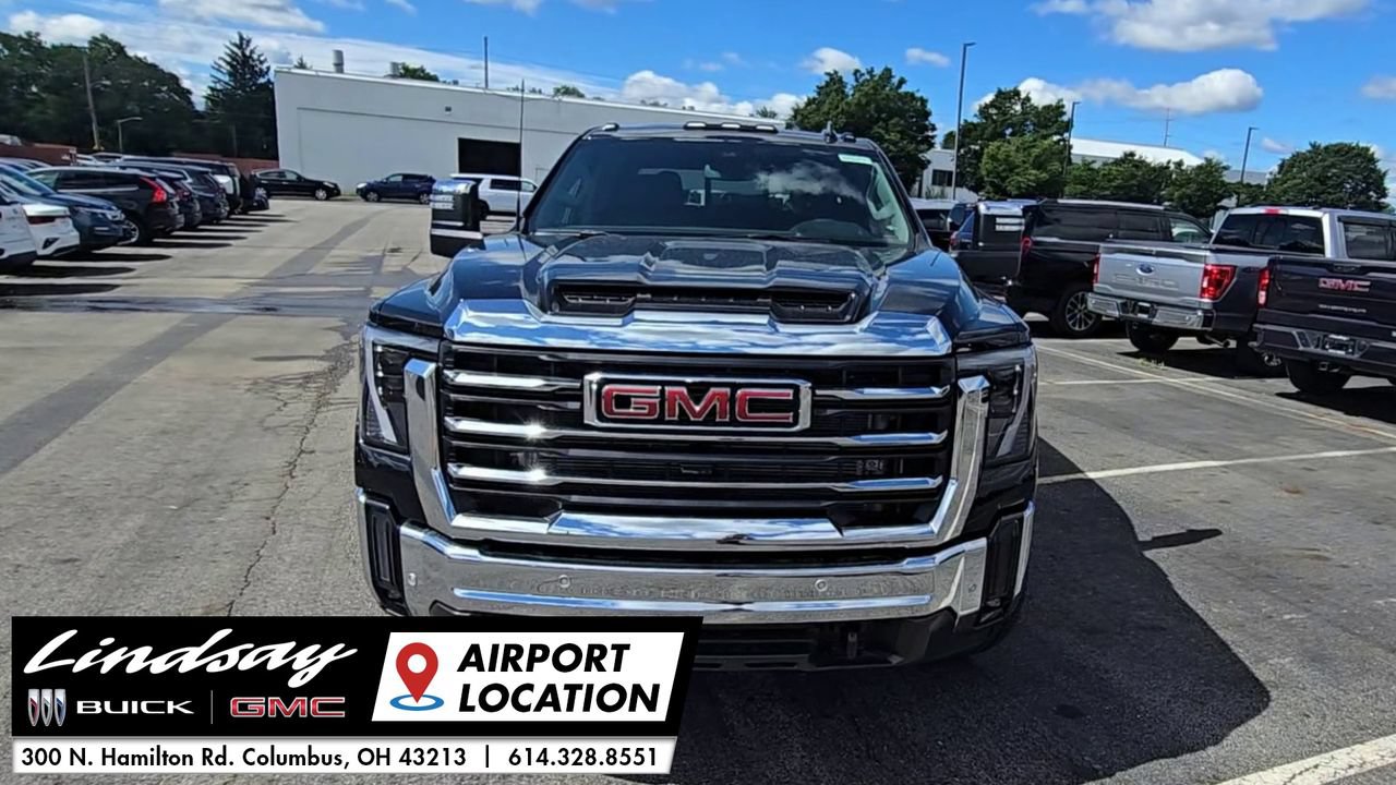 New 2026 GMC Sierra 3500 SLT w/ SLT Premium Package AWD/4WD image 3