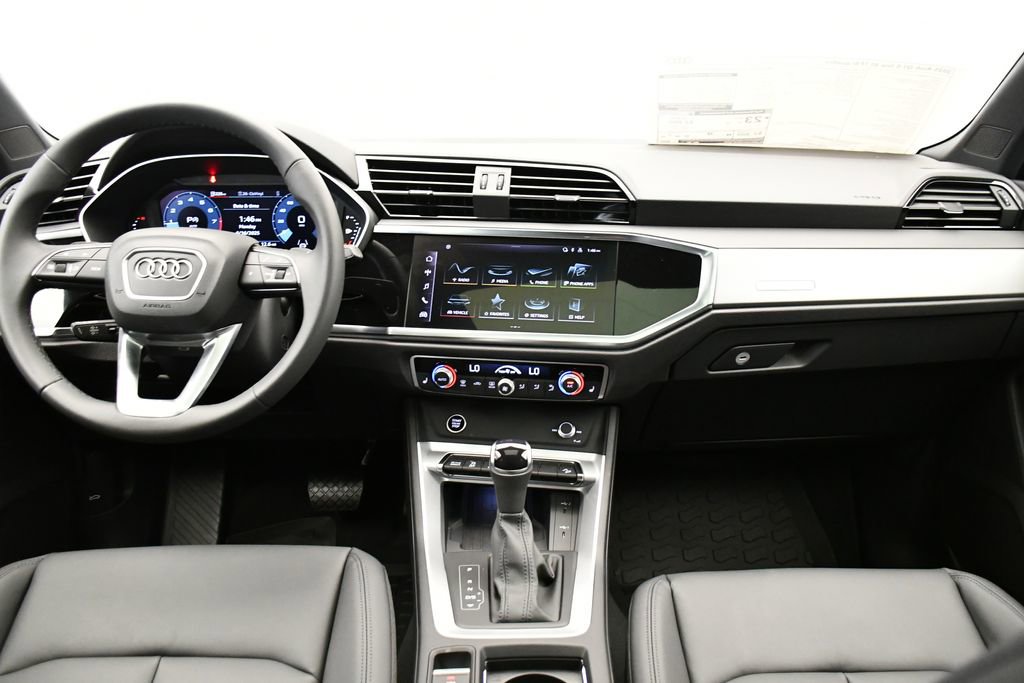 Used 2025 Audi Q3 2.0T Premium w/ Convenience Package image 18