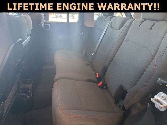 Used 2025 Jeep Wrangler Unlimited Rubicon AWD/4WD image 26