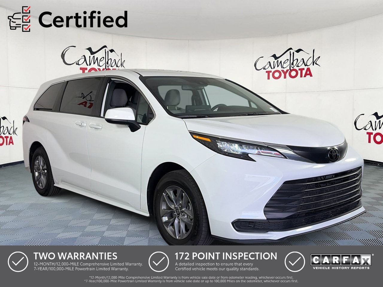 Used 2026 Toyota Sienna LE FWD image 1