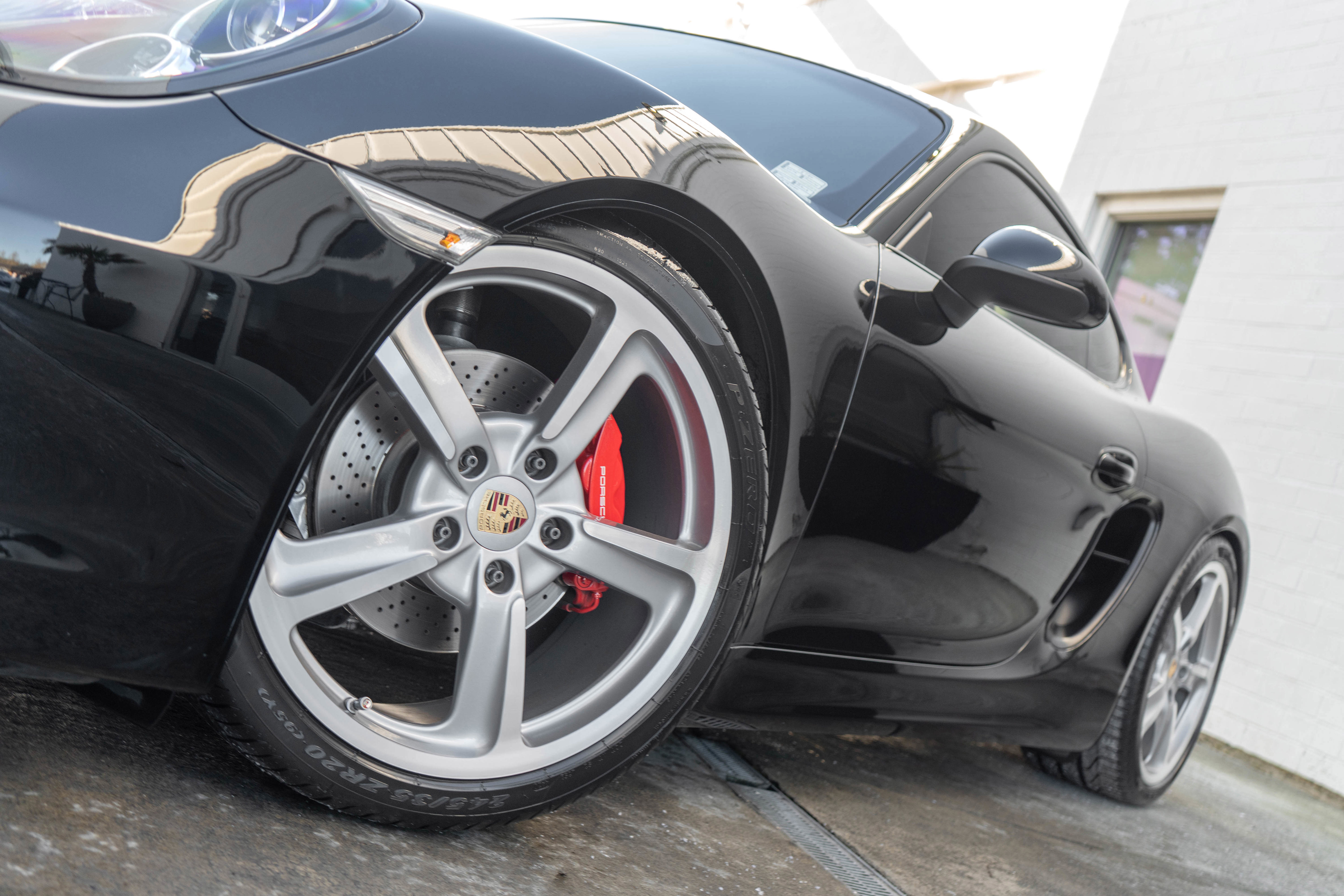 Used 2014 Porsche Cayman S image 4