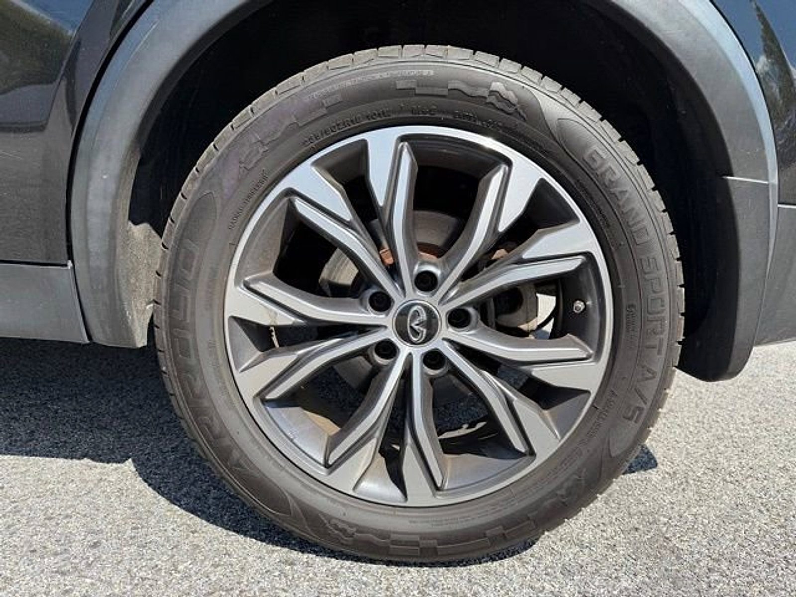 Used 2018 INFINITI QX30 Premium w/ Navigation Package AWD/4WD image 22