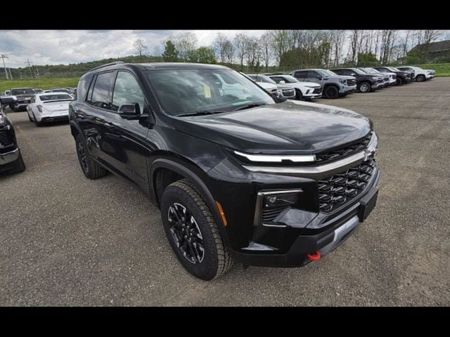 Used 2026 Chevrolet Traverse Z71 w/ Driver Confidence Package AWD/4WD image 2