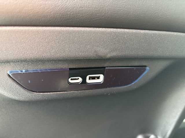 New 2026 Chrysler Pacifica Select w/ S Appearance Package FWD image 17