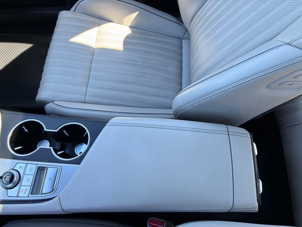 Used 2023 Genesis G70 3.3T w/ Sport Advanced Package image 35