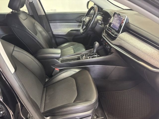 Used 2022 Jeep Compass Latitude w/ Convenience Group AWD/4WD image 25