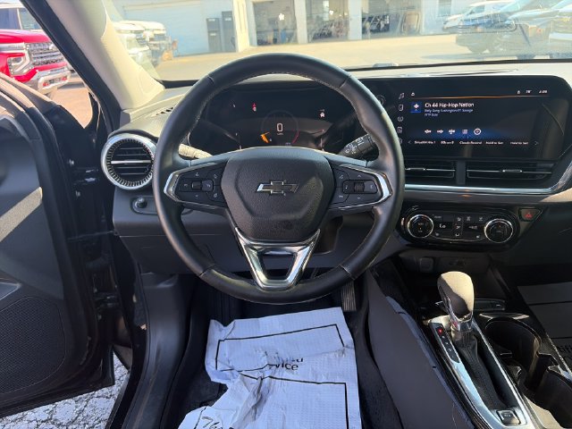 Used 2024 Chevrolet Trax ACTIV w/ Sunroof Package FWD image 16