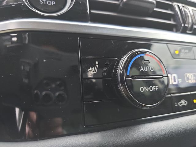 Used 2025 Nissan Pathfinder SV image 34