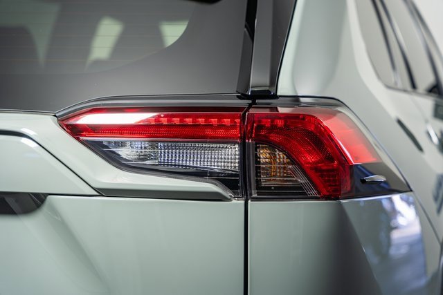 Certified 2022 Toyota RAV4 XLE Premium image 6