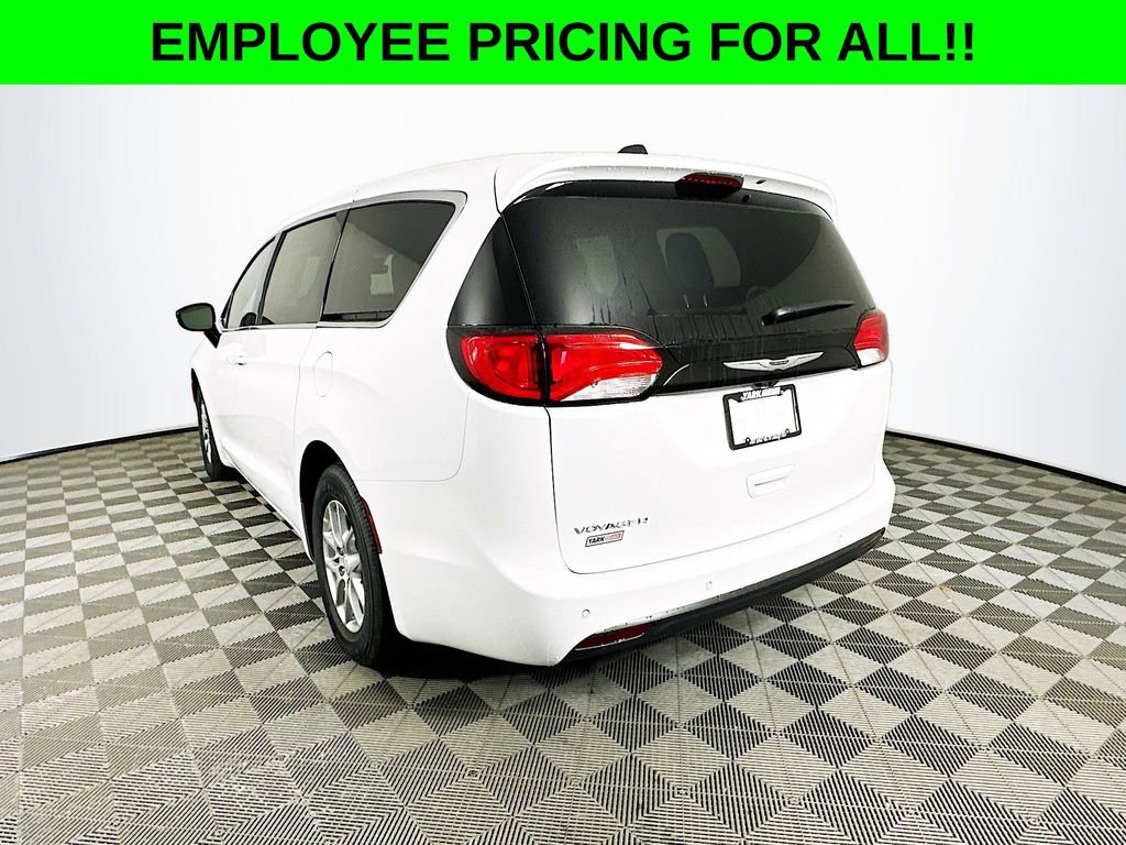 New 2026 Chrysler Voyager LX FWD image 6