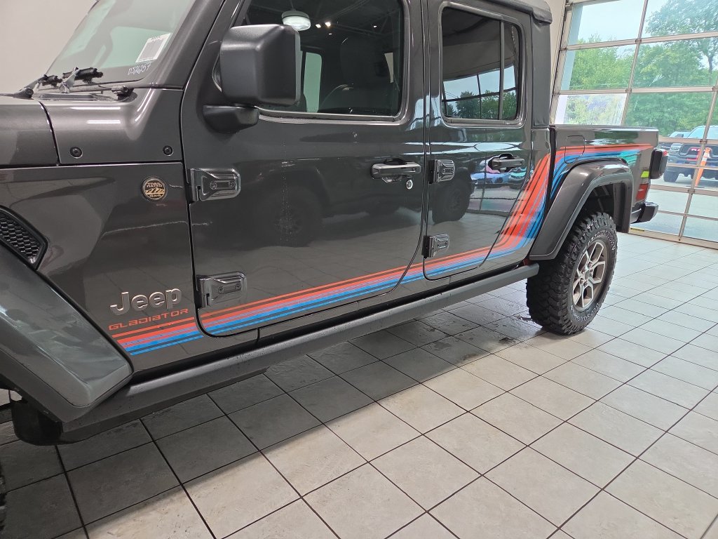 New 2026 Jeep Gladiator Sport AWD/4WD image 17