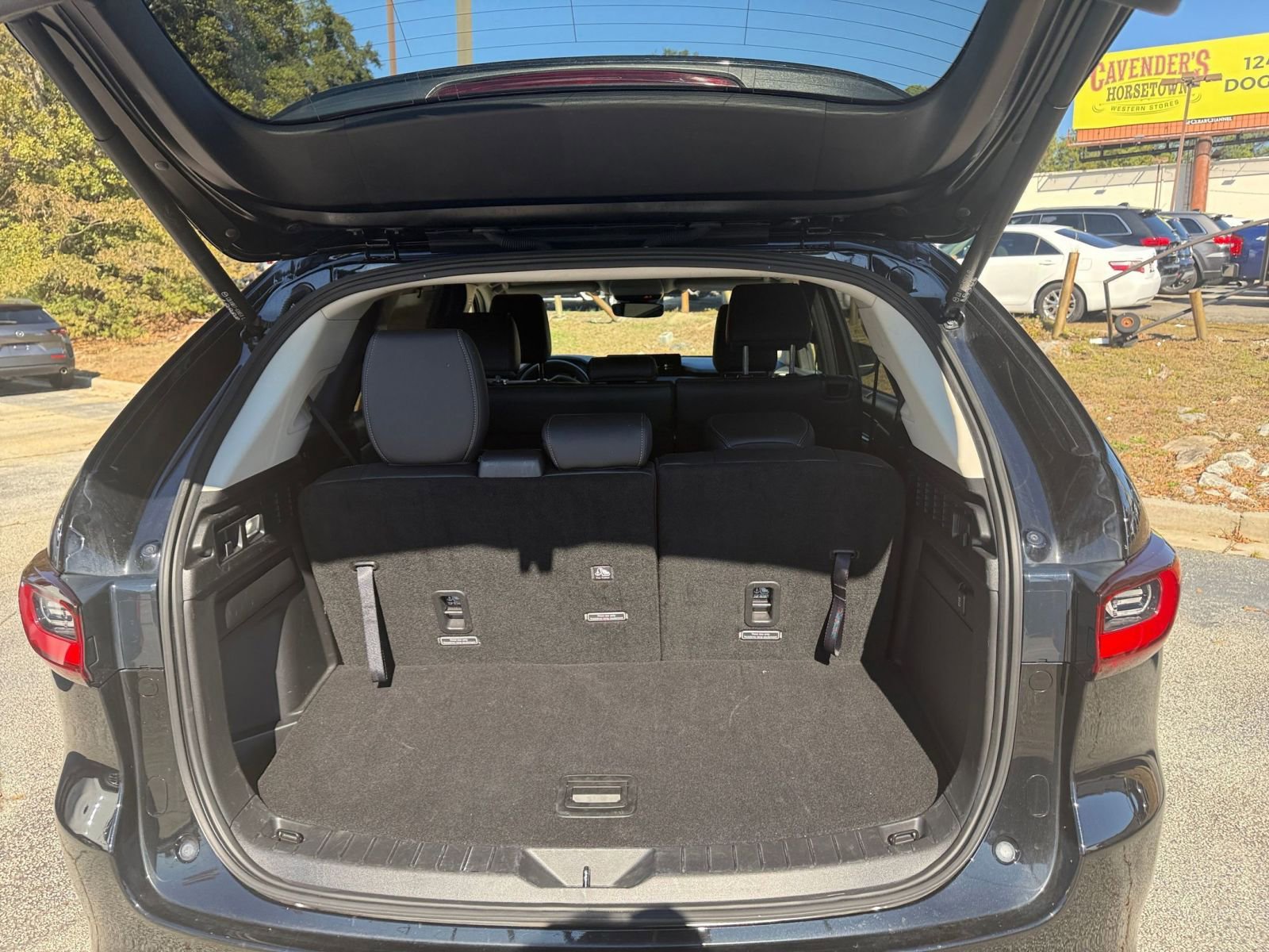 Used 2025 MAZDA CX-90 3.3 Turbo w/ Preferred Package image 31