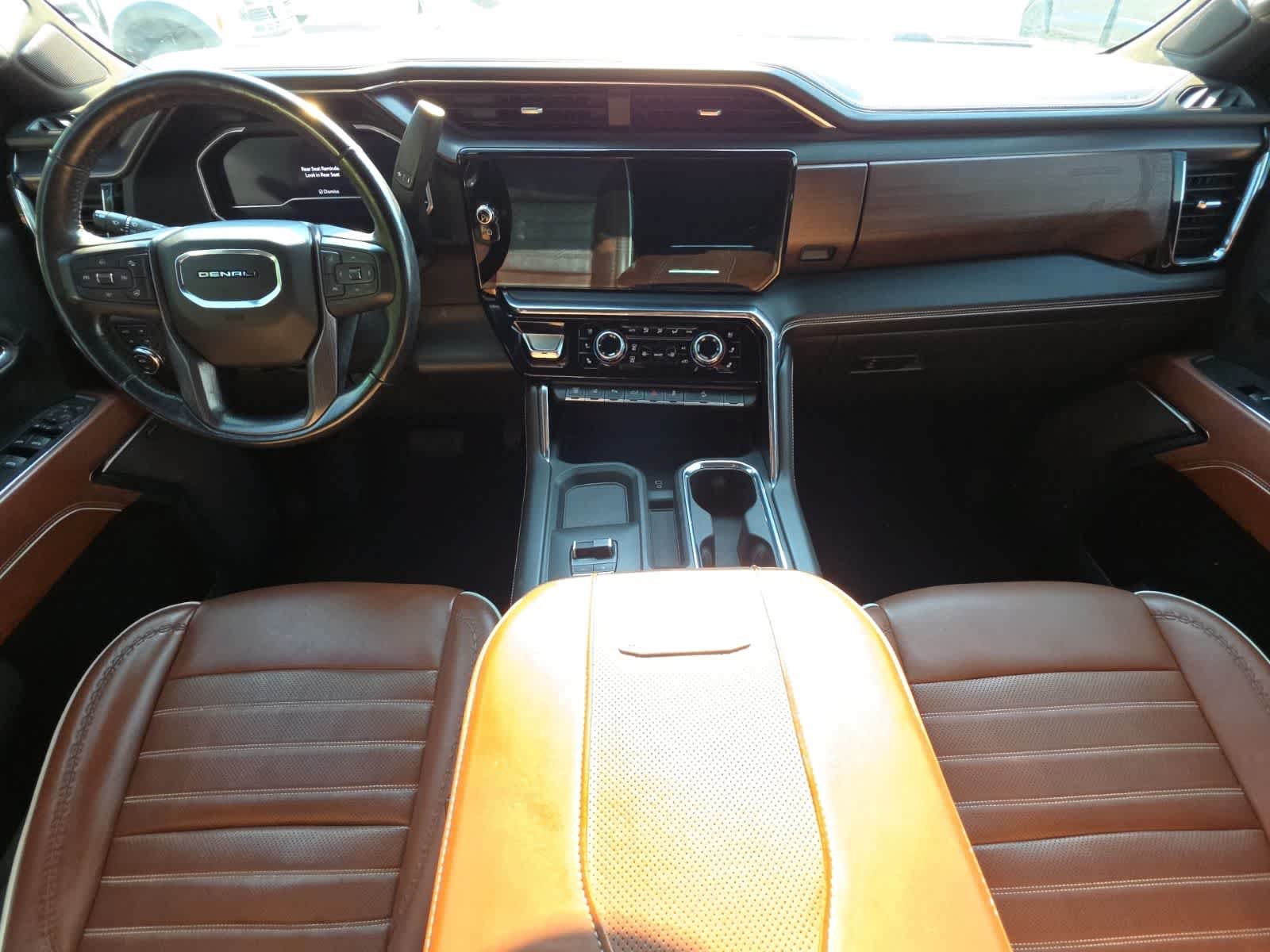 Used 2024 GMC Sierra 3500 Denali Ultimate AWD/4WD image 33