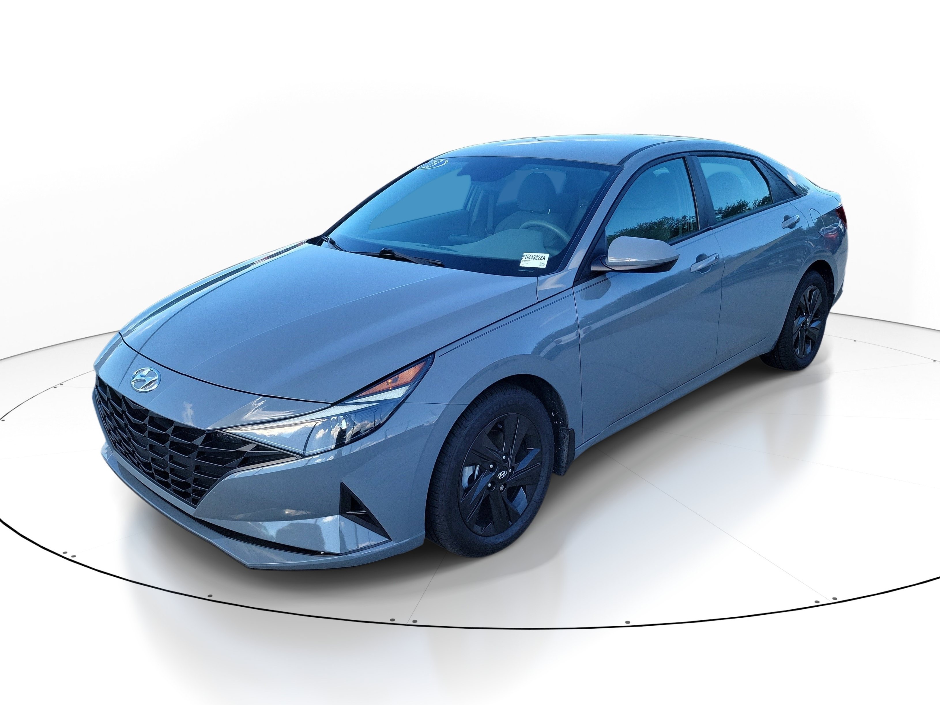 Used 2023 Hyundai Elantra SEL FWD image 3
