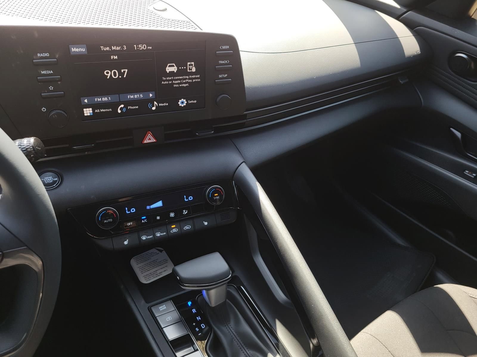 New 2026 Hyundai Elantra SEL Sport image 15