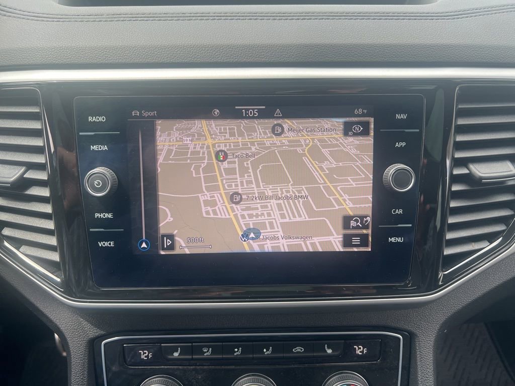 Used 2022 Volkswagen Atlas Cross Sport SEL R-Line AWD/4WD image 30