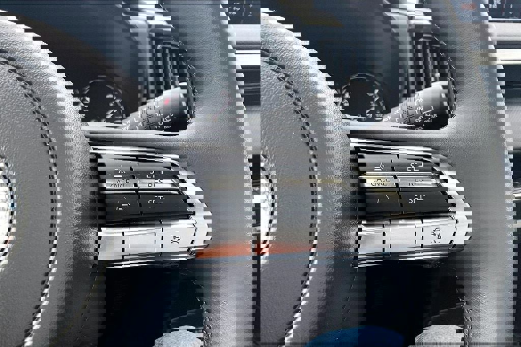 Used 2025 MAZDA CX-50 AWD 2.5 S w/ Cargo Package image 22