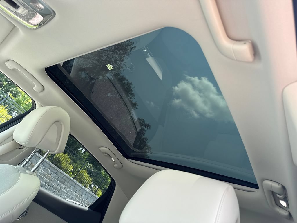 New 2026 Genesis GV60 RWD image 33