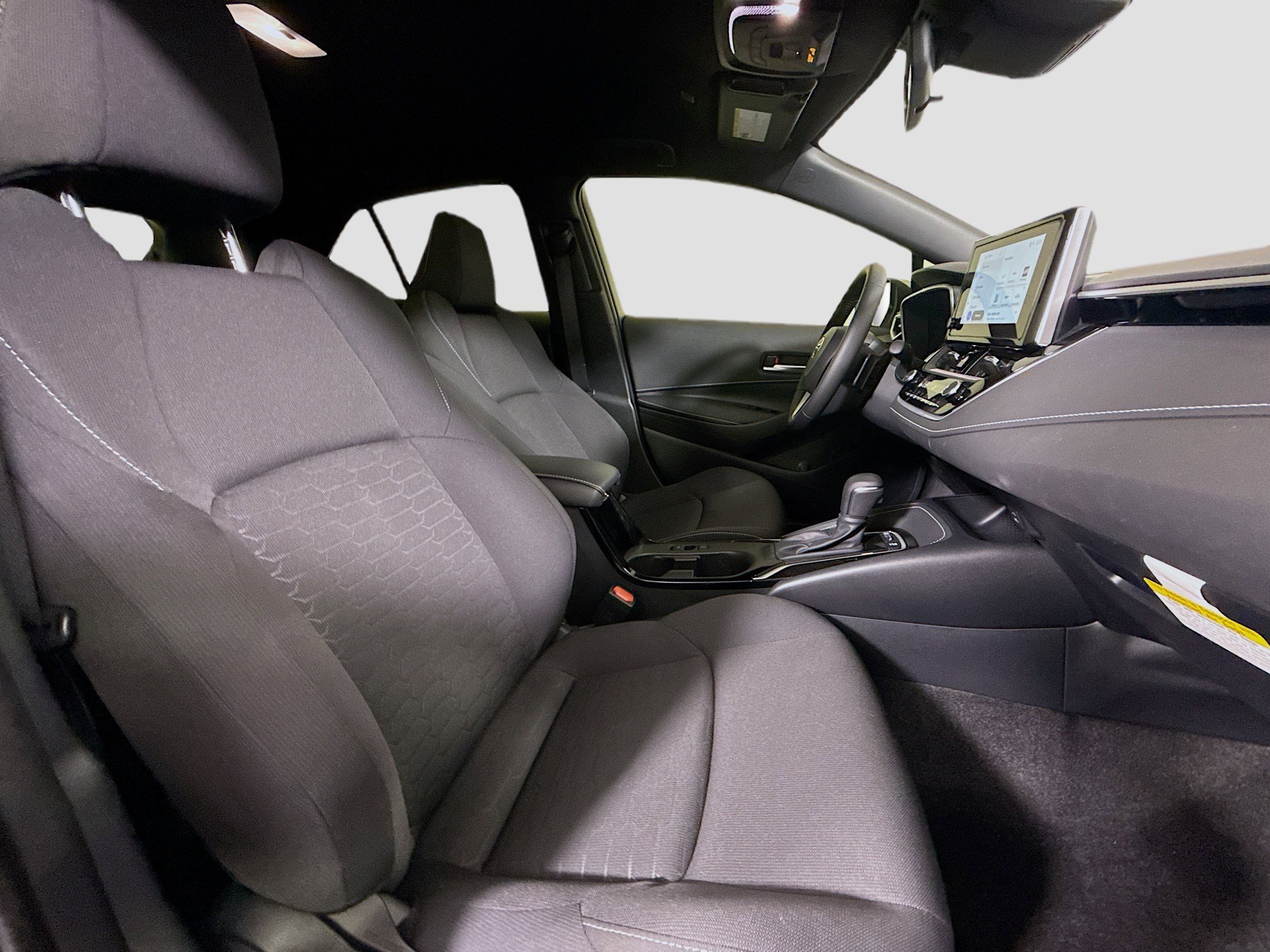Used 2025 Toyota Corolla SE FWD image 29