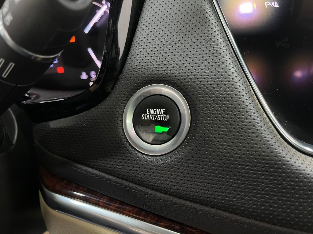 Used 2017 Cadillac XT5 Luxury image 23