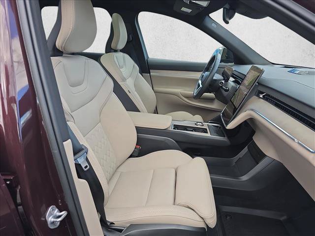 Used 2025 Volvo EX90 Ultra AWD/4WD image 10