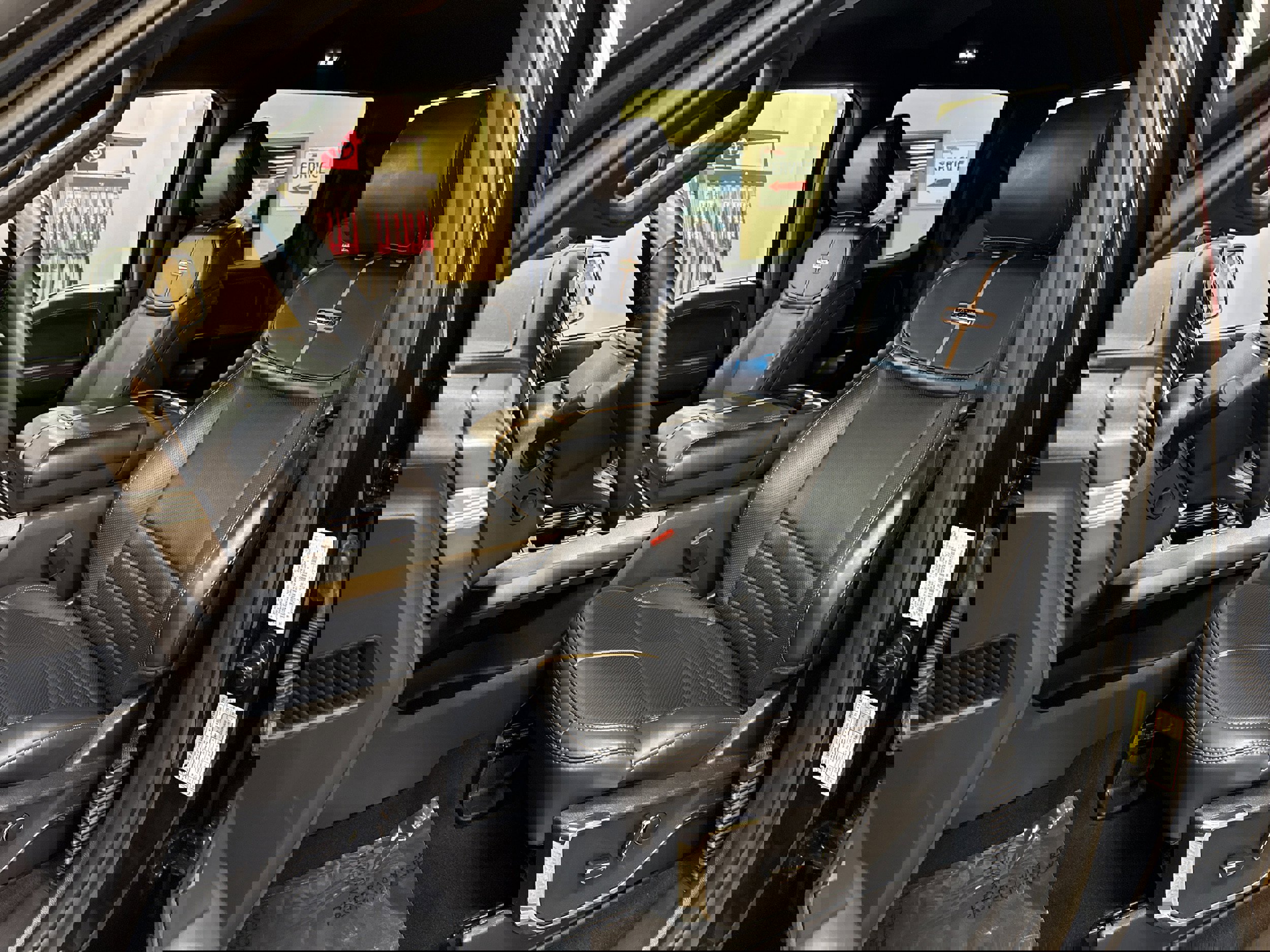 Used 2023 Ford F150 Platinum image 6