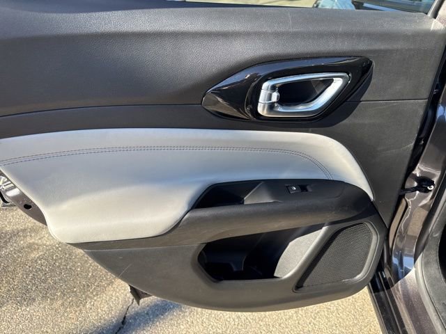 Certified 2022 Jeep Compass Limited w/ Elite Group image 18