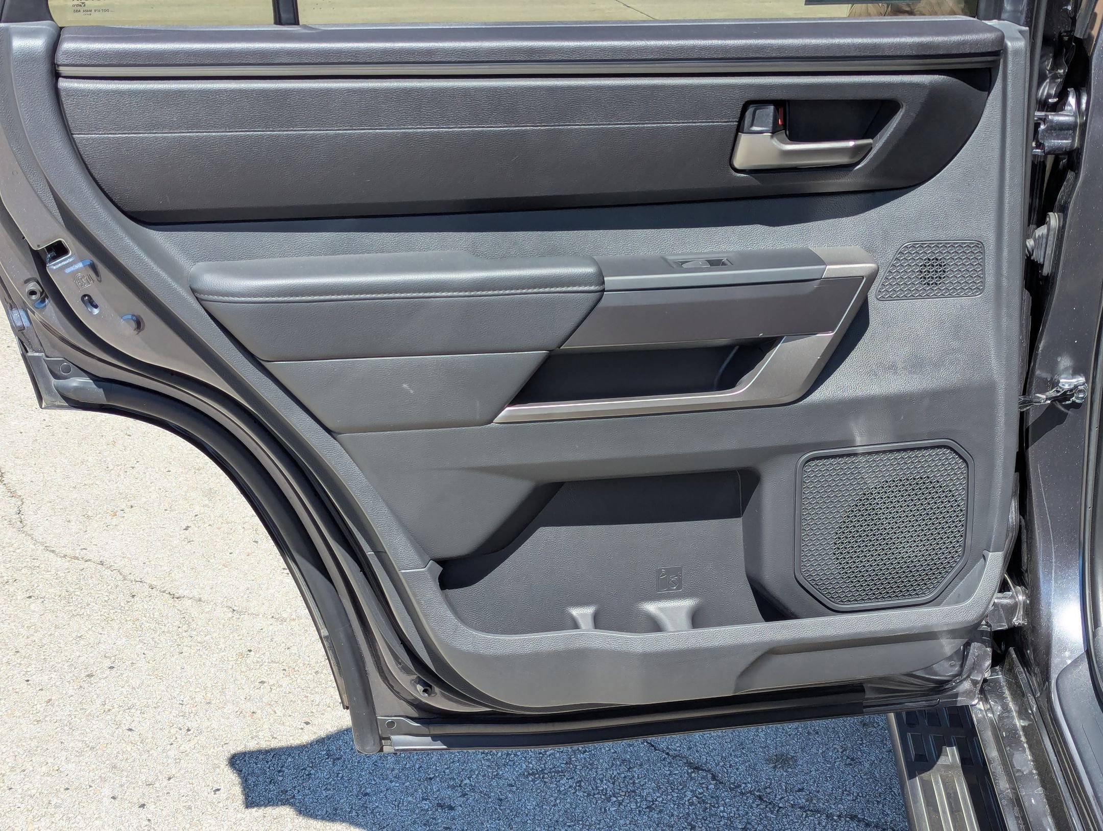 Used 2025 Toyota Sequoia SR5 w/ SR5 Premium Package AWD/4WD image 15