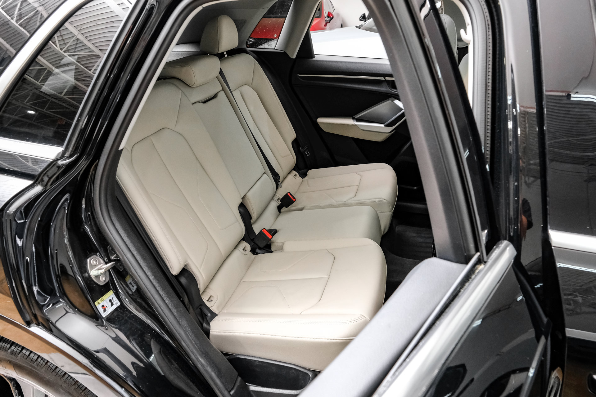 Used 2024 Audi Q3 2.0T Premium AWD/4WD image 38