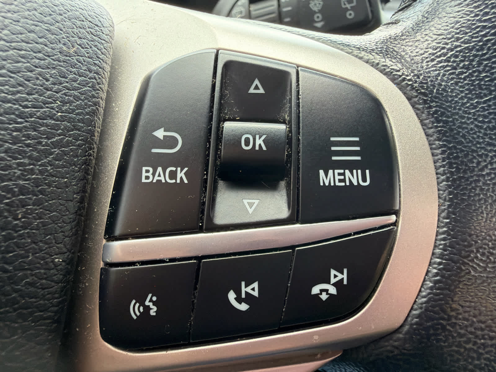 Used 2021 Ford Explorer Limited w/ Equipment Group 301A RWD image 19
