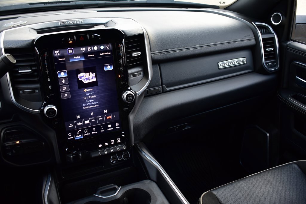 Used 2024 RAM 3500 Laramie w/ Night Edition image 30