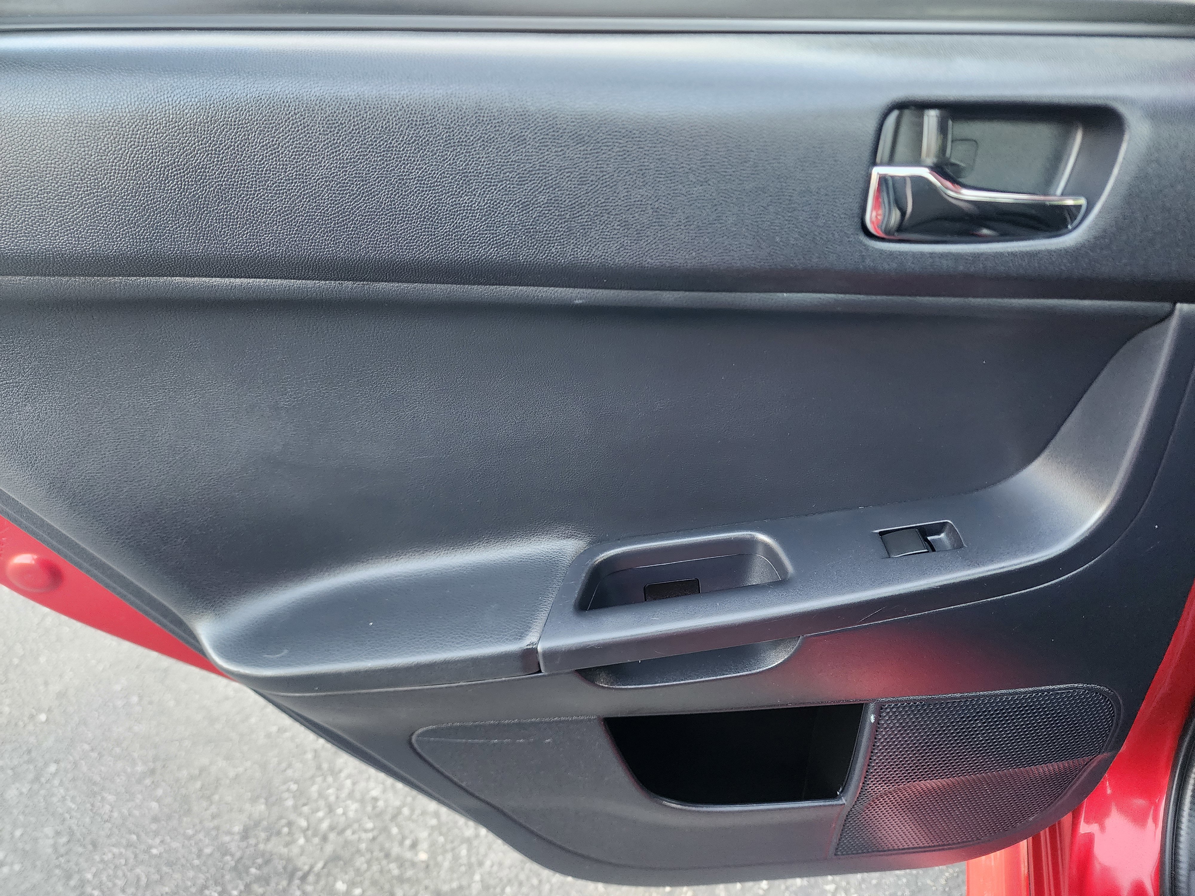 Used 2017 Mitsubishi Lancer ES FWD image 19