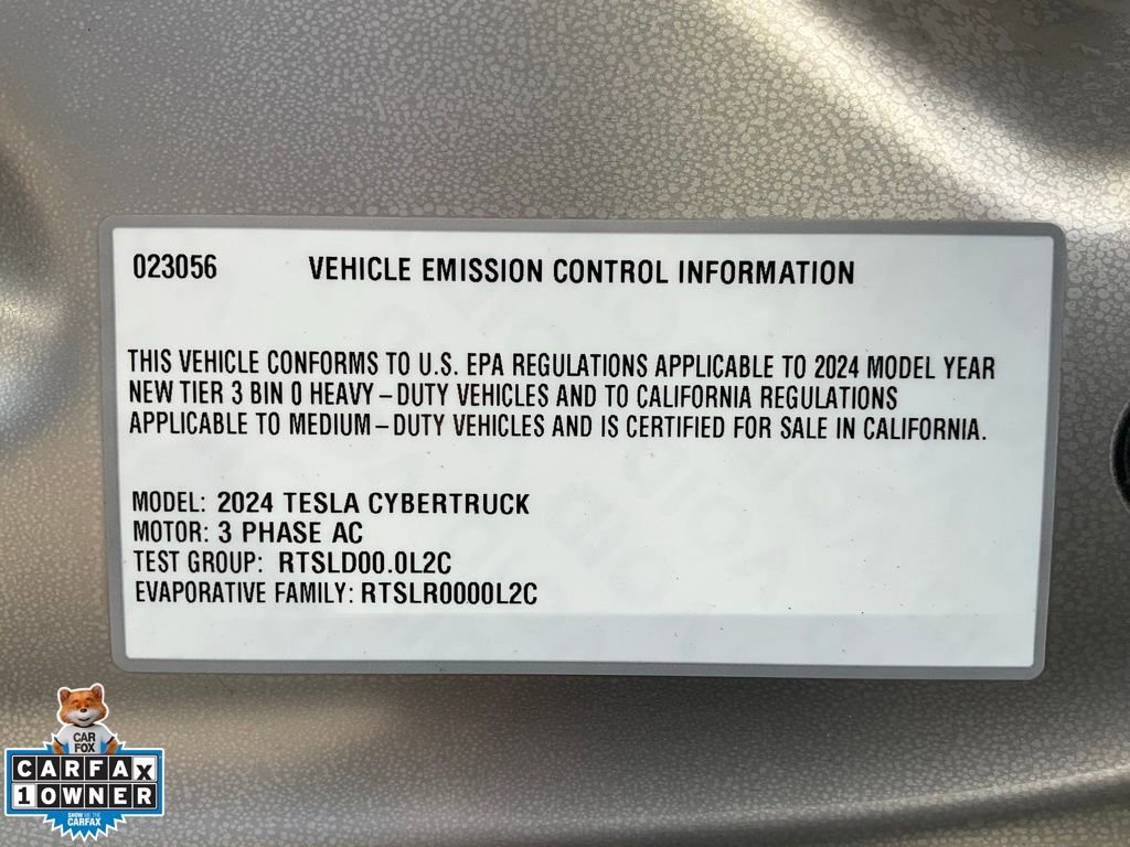 Used 2024 Tesla Cybertruck AWD Crew Cab image 13