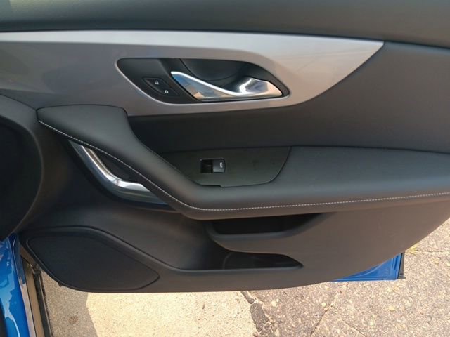 Used 2025 Chevrolet Blazer LT image 28