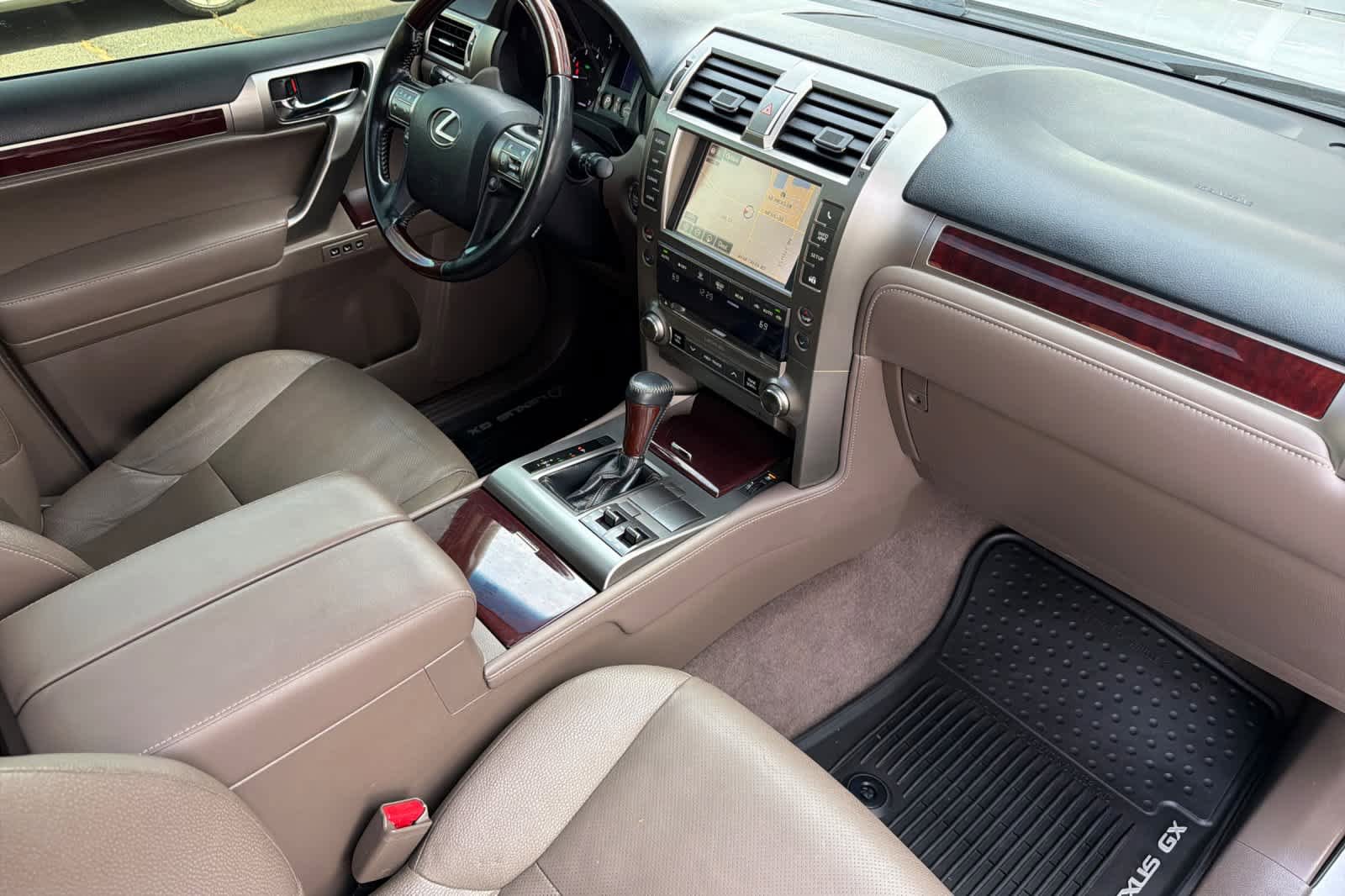 Used 2016 Lexus GX 460 w/ Premium Package AWD/4WD image 19