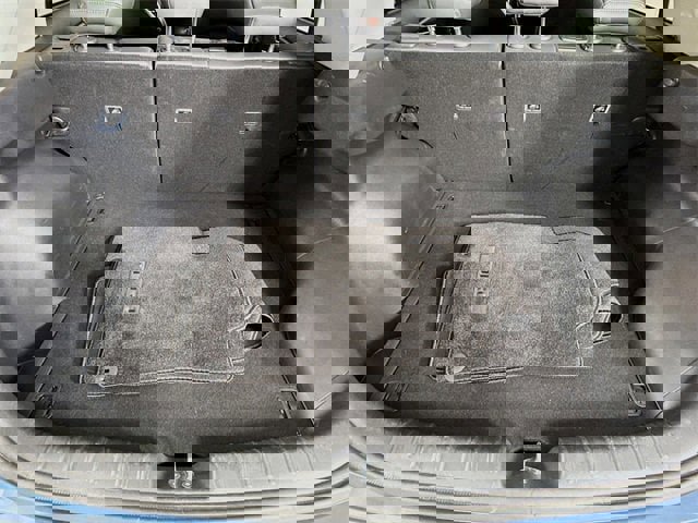 Used 2023 Kia Niro EX image 26