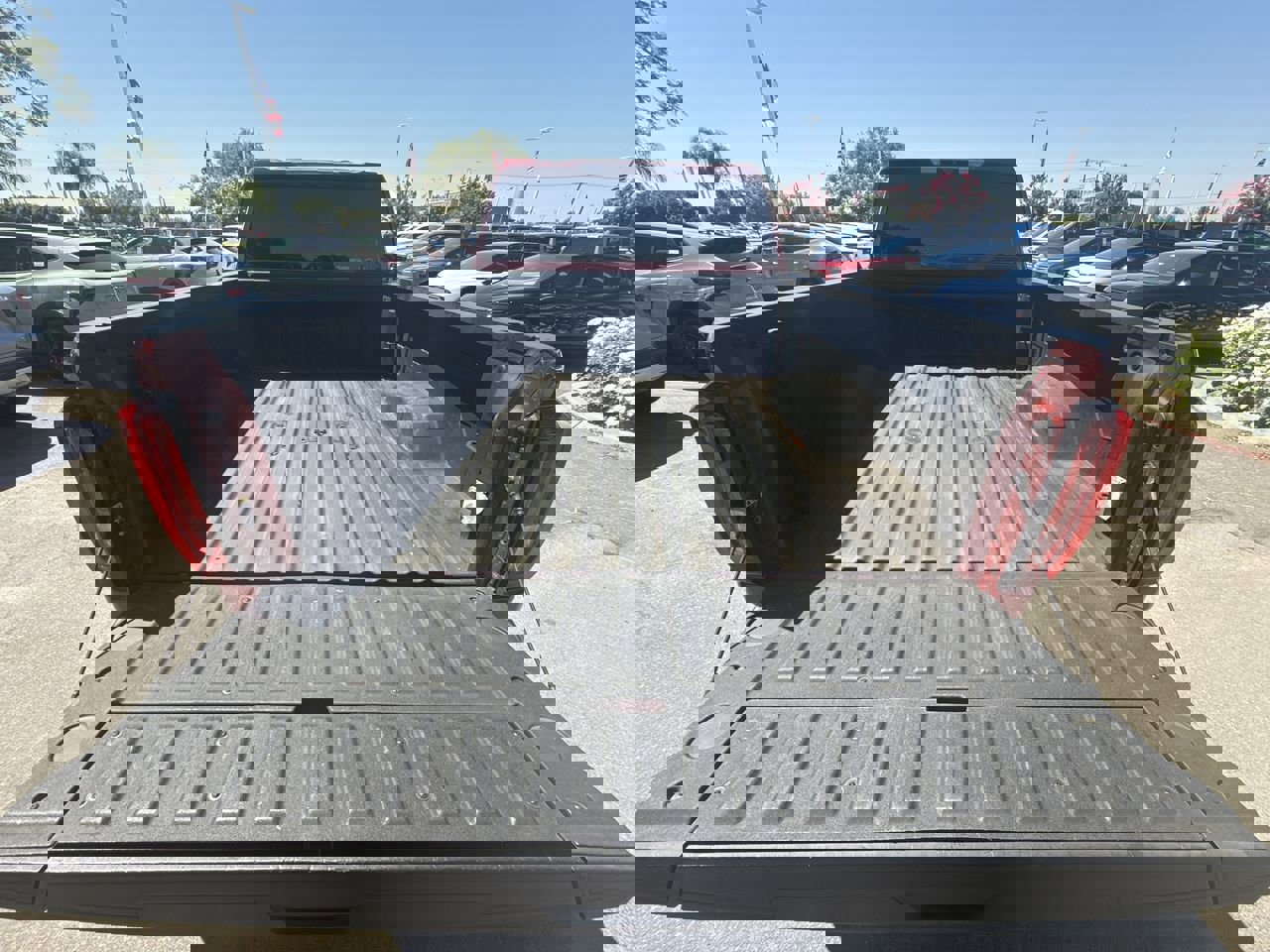 Used 2021 GMC Sierra 3500 AT4 w/ Gooseneck/5TH Wheel Package image 23