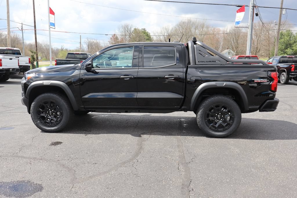 New 2026 Chevrolet Colorado Trail Boss w/ Midnight Edition AWD/4WD image 23
