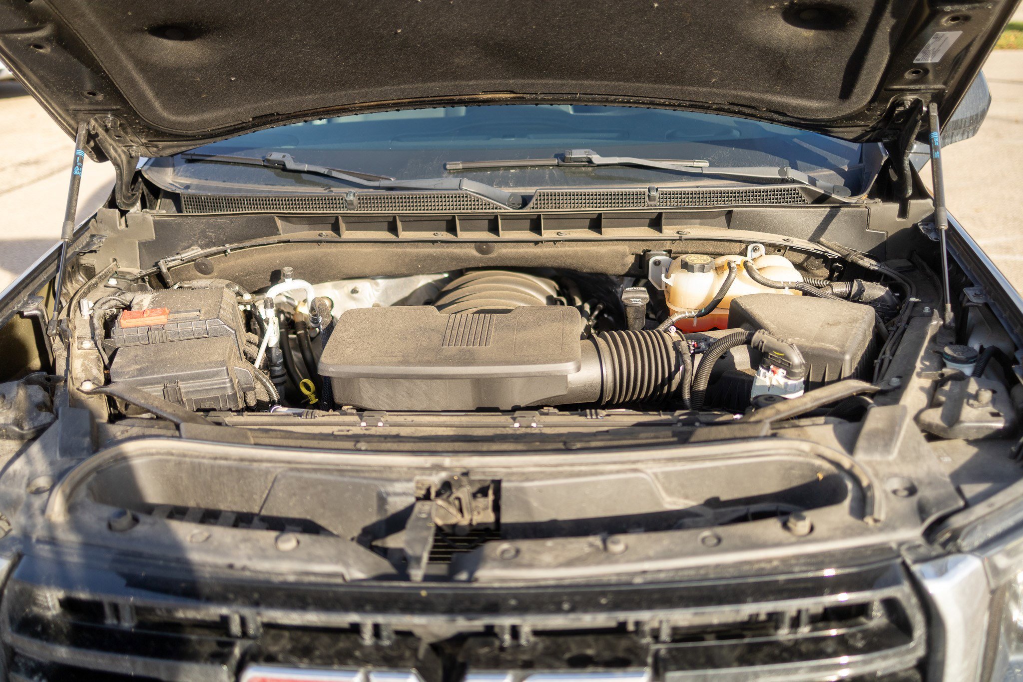 Used 2023 GMC Yukon XL SLE image 17