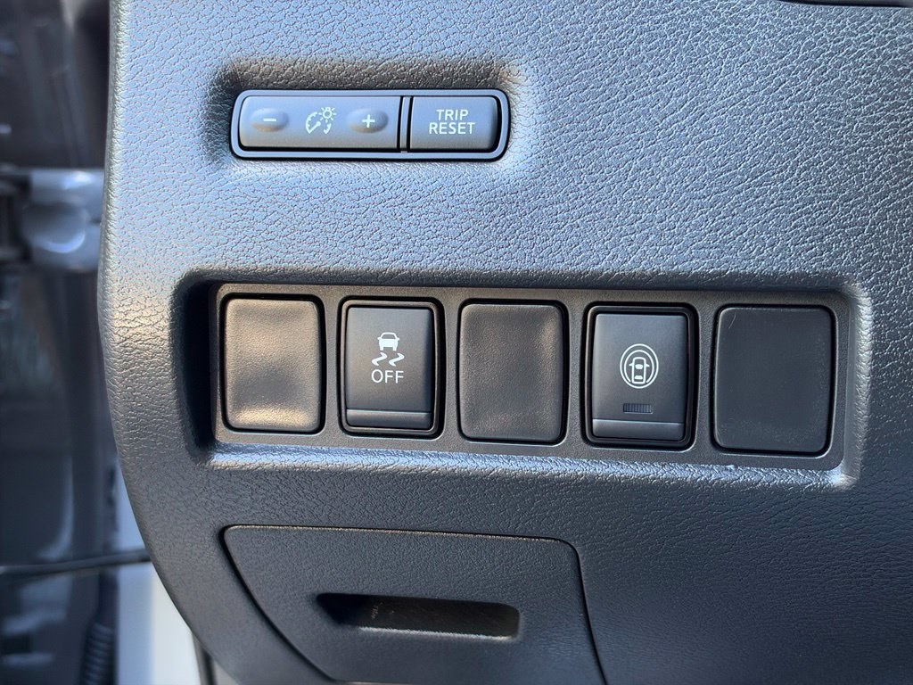 Certified 2024 Nissan Murano SV w/ SV Midnight Edition Package AWD/4WD image 24