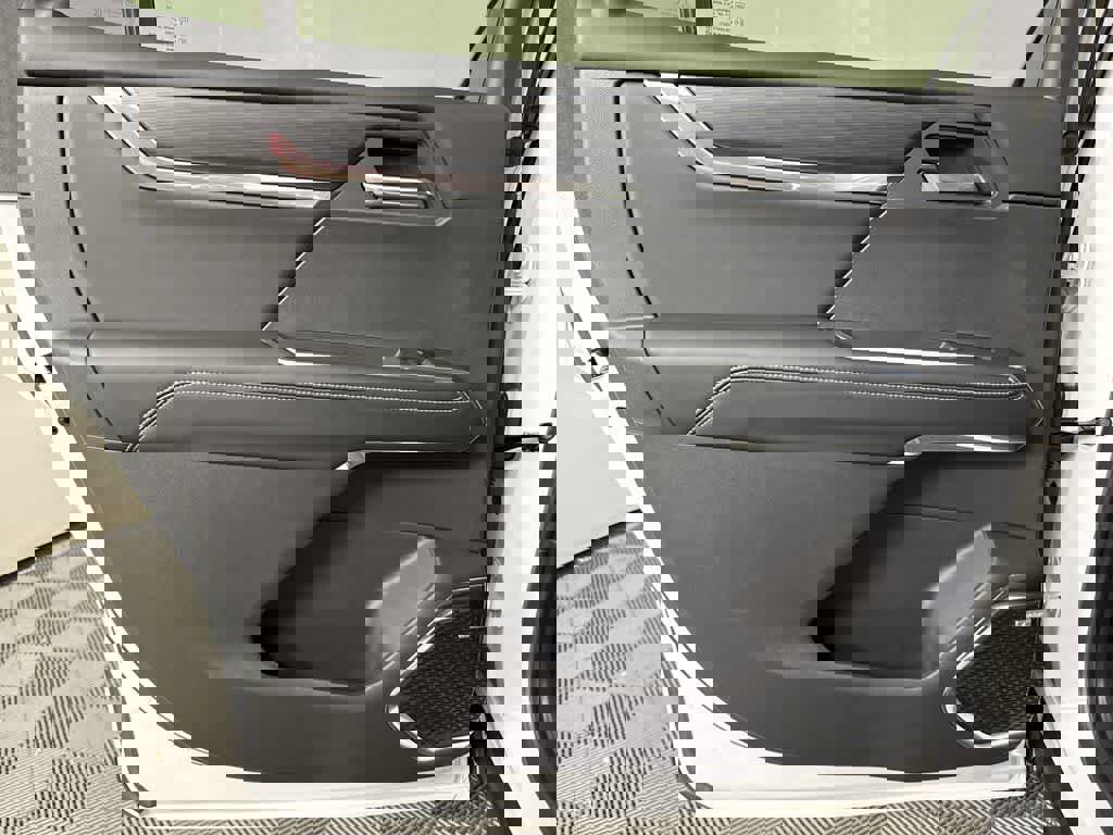 New 2025 GMC Acadia Elevation w/ Elevation Premium Package image 41