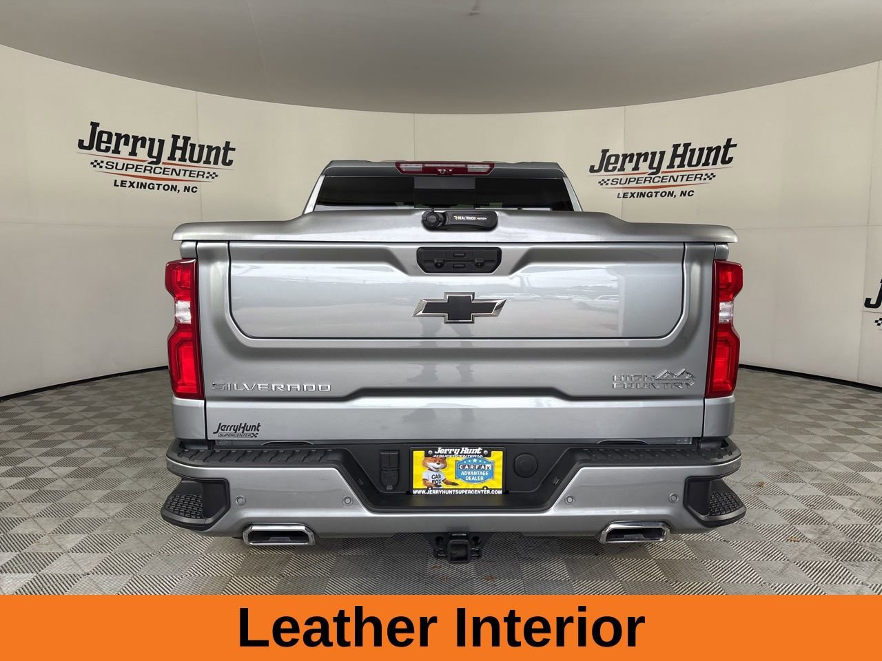 Used 2025 Chevrolet Silverado 1500 High Country w/ Technology Package image 6