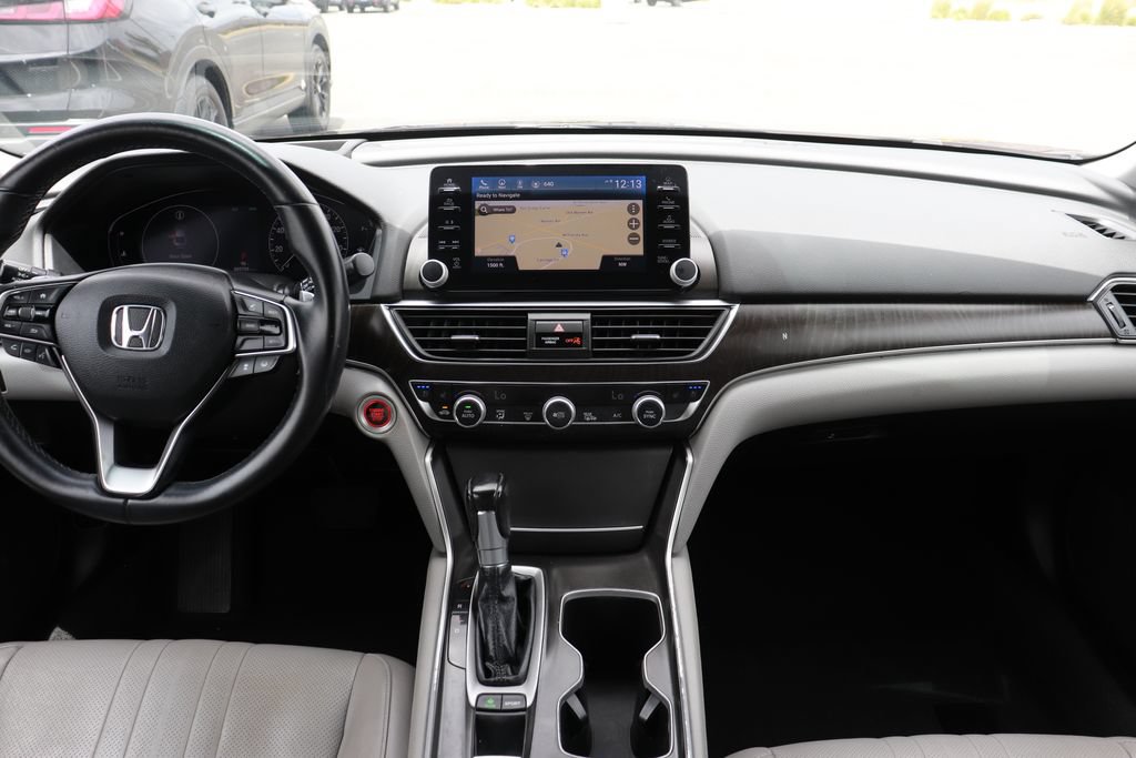 Used 2018 Honda Accord Touring image 14