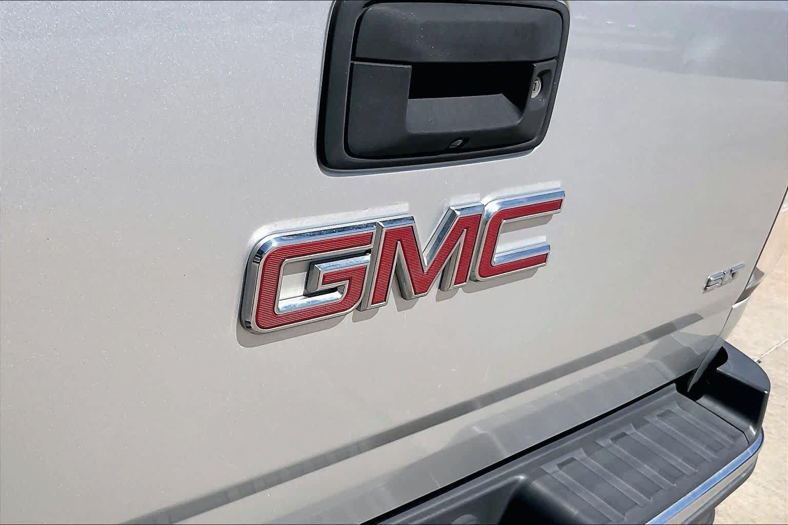 Used 2015 GMC Canyon SLT AWD/4WD image 30