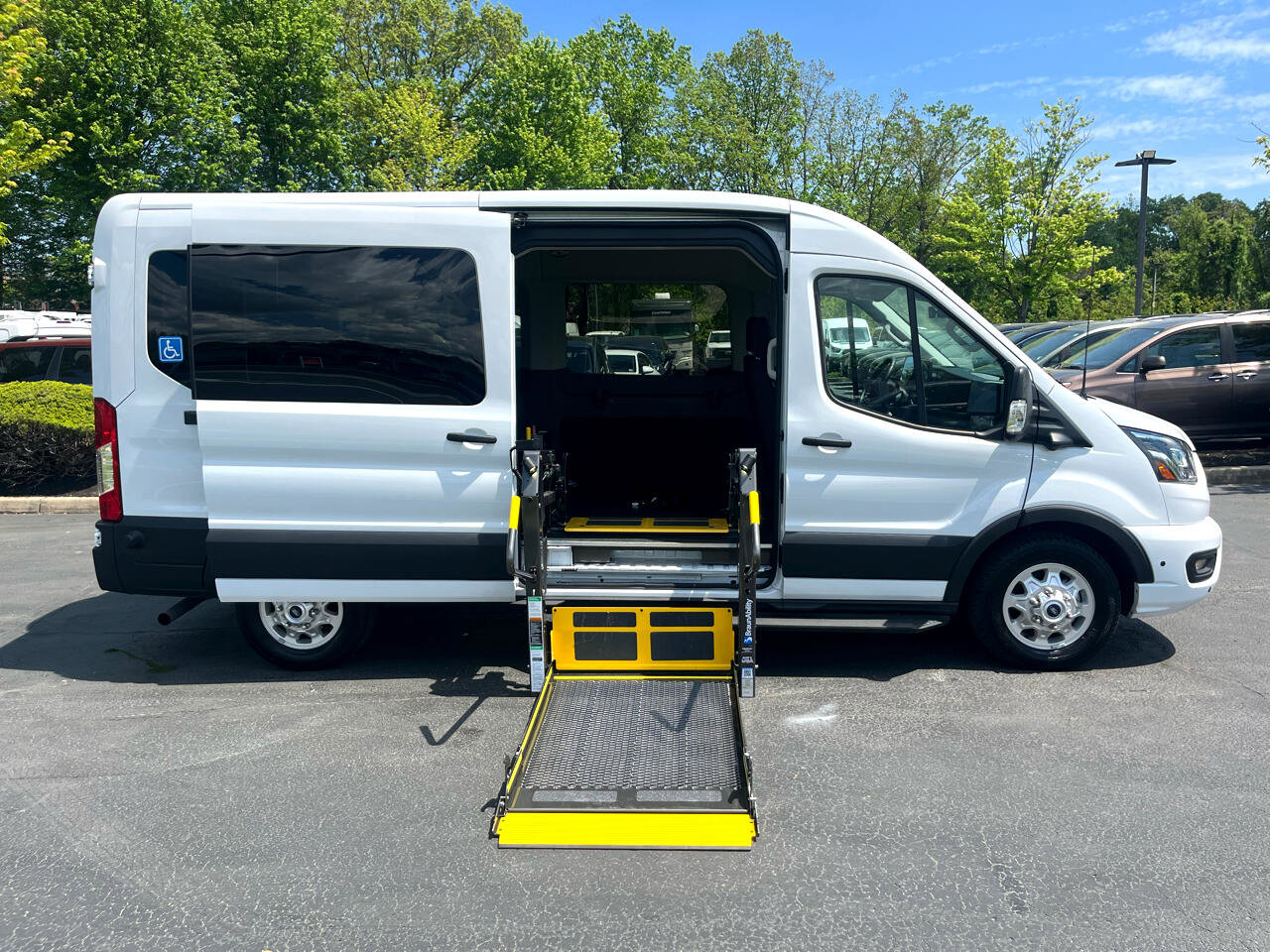 Used 2024 Ford Transit 350 XLT image 20