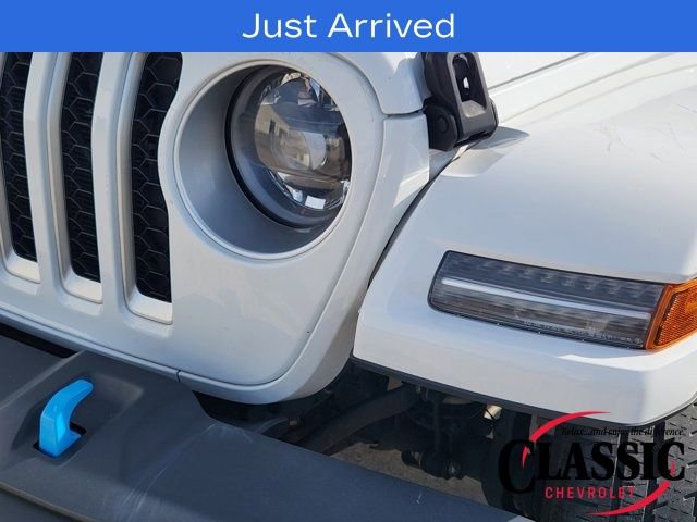 Used 2023 Jeep Wrangler Unlimited Sahara w/ Cold Weather Group image 15