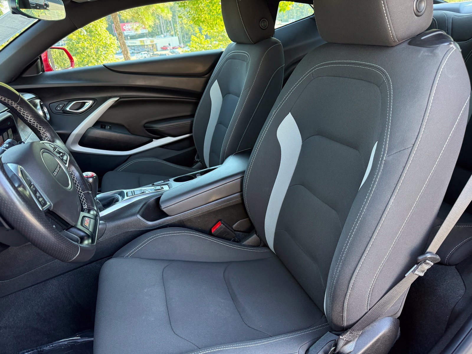 Used 2018 Chevrolet Camaro SS RWD image 34