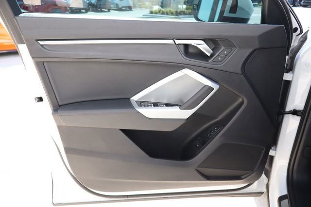 Used 2024 Audi Q3 2.0T Premium Plus image 28