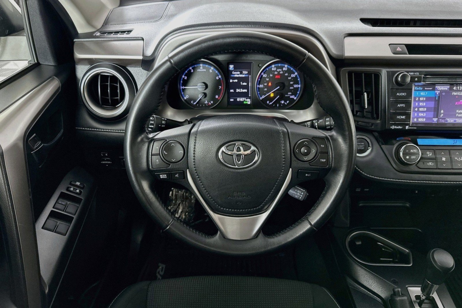 Used 2018 Toyota RAV4 XLE w/ Plus Extra Value Package FWD image 5