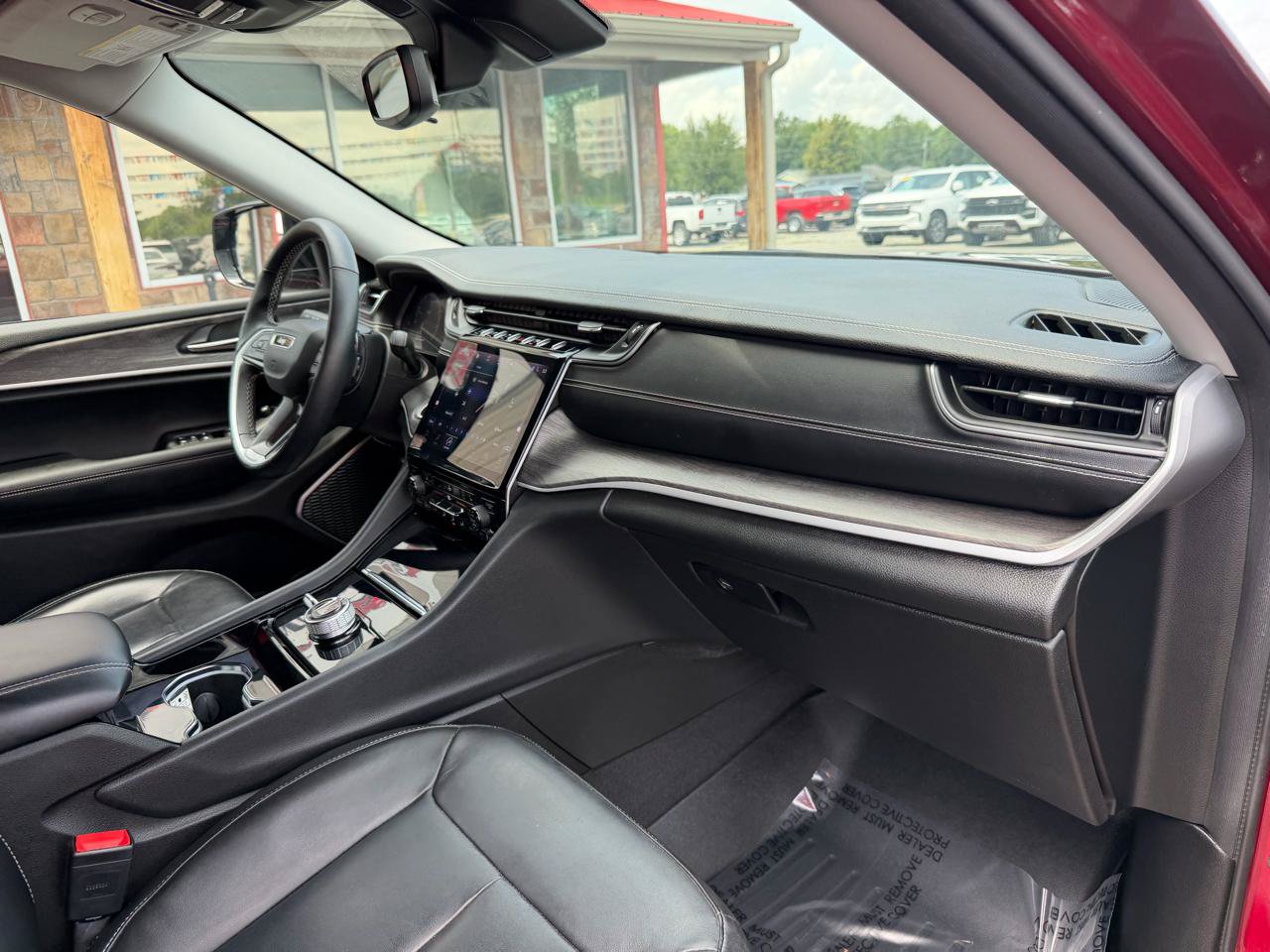Used 2021 Jeep Grand Cherokee L Limited AWD/4WD image 27